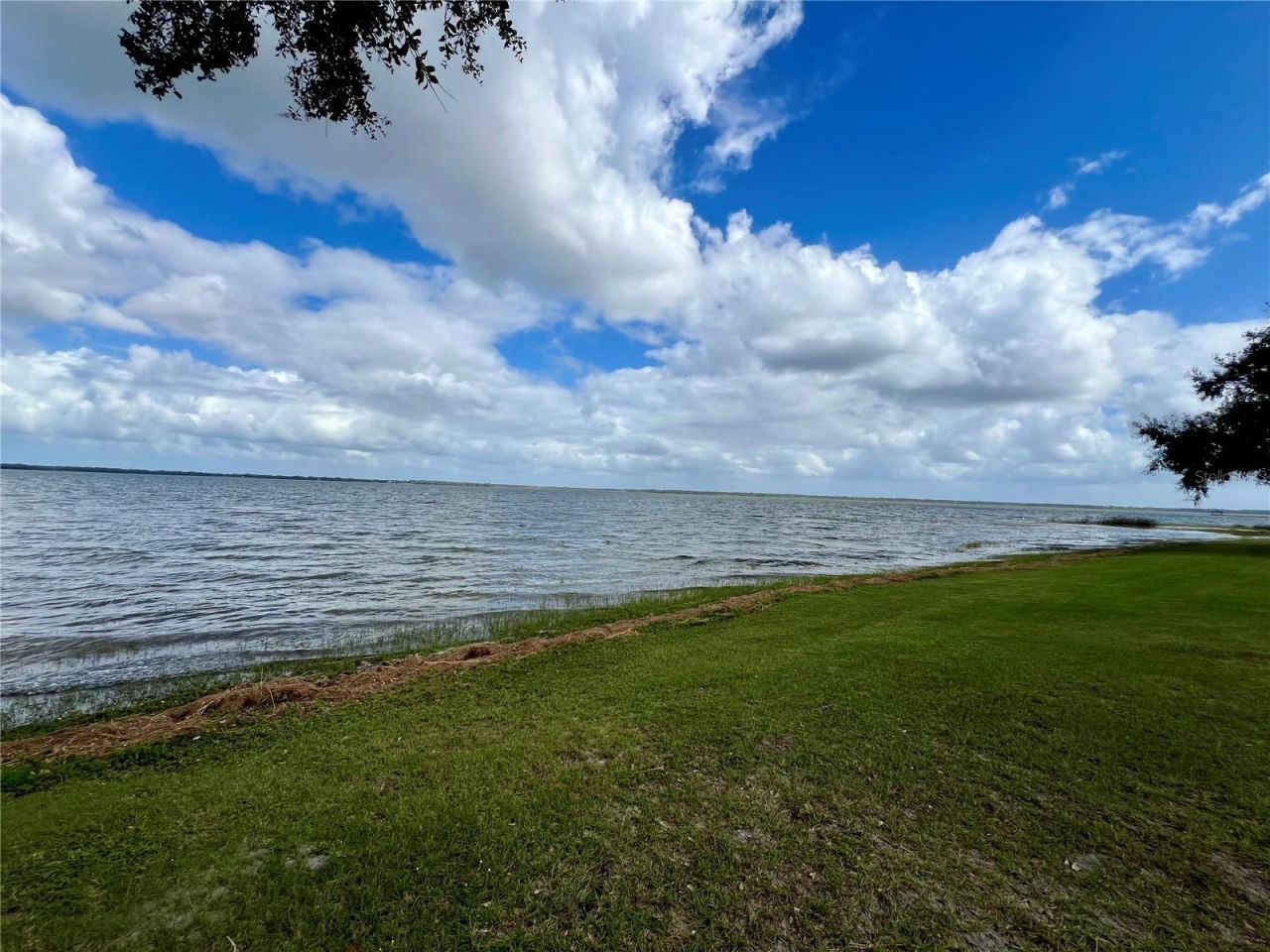 0 Apiary Circle , Grand Island, FL 32735 Photo