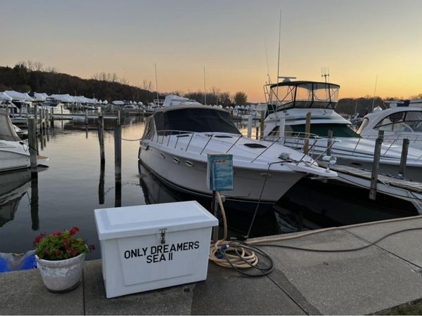 1000 Riverview Drive, Unit 11, Benton Harbor, MI 49022