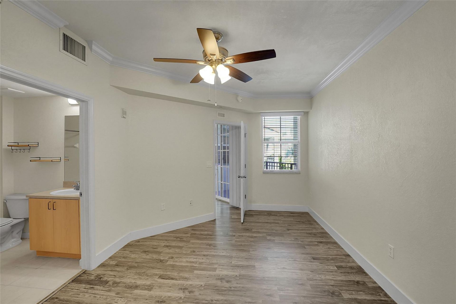 533 NE 3rd Ave, Unit 531, Fort Lauderdale, FL 33301 Photo