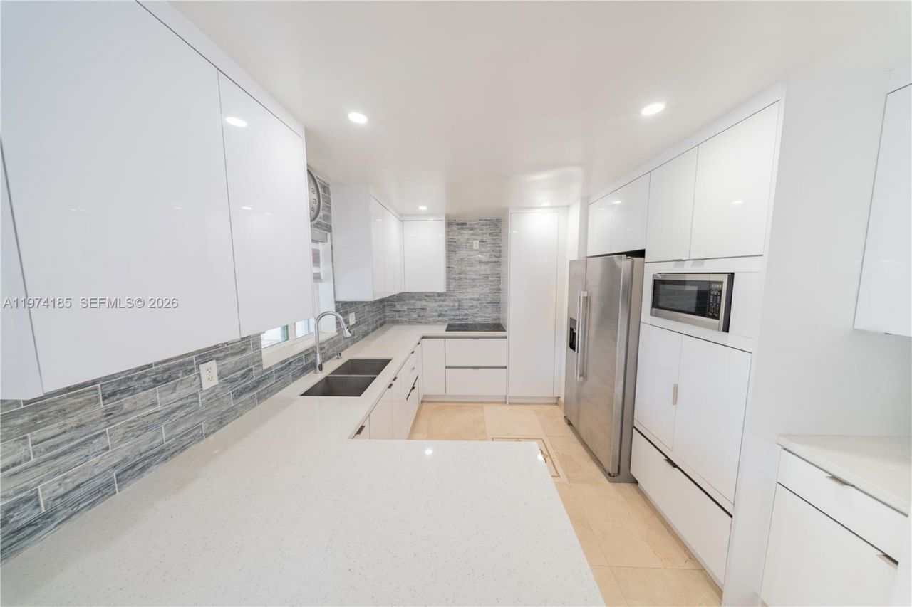 18004 SW 154th Ave , Miami, FL 33187 Photo