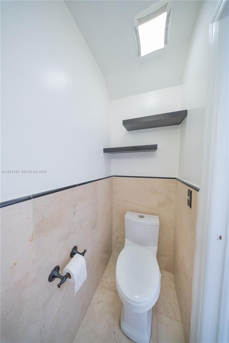 18004 SW 154th Ave , Miami, FL 33187 Photo