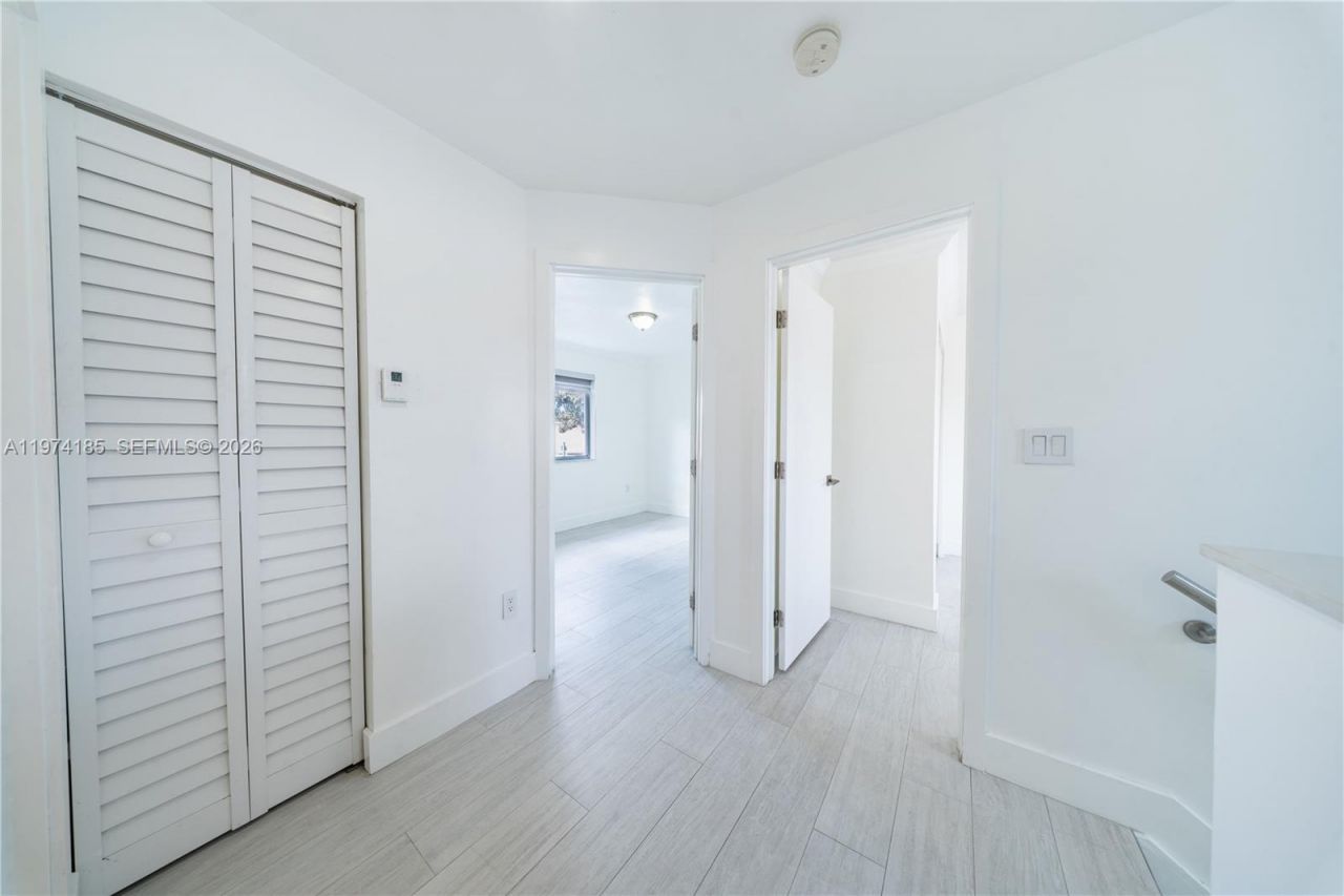 18004 SW 154th Ave , Miami, FL 33187 Photo