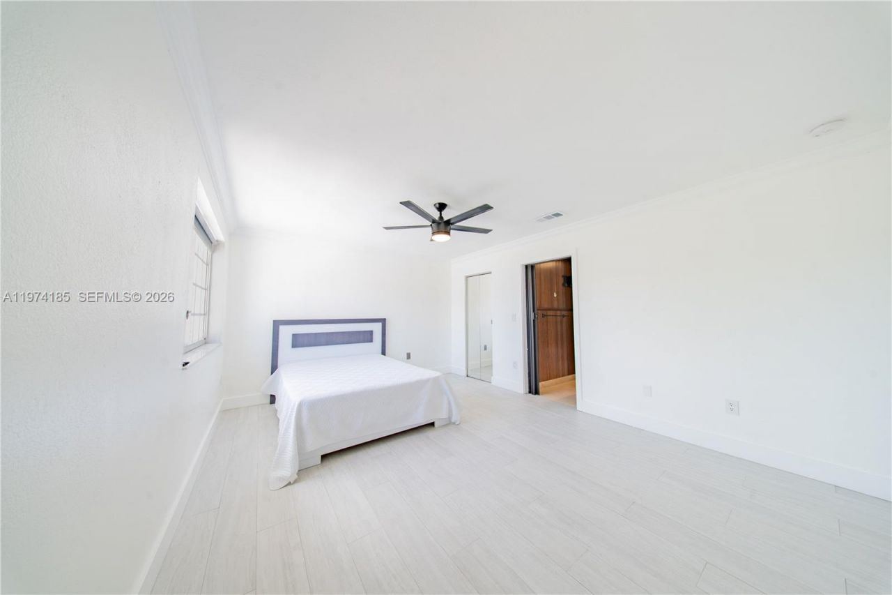 18004 SW 154th Ave , Miami, FL 33187 Photo