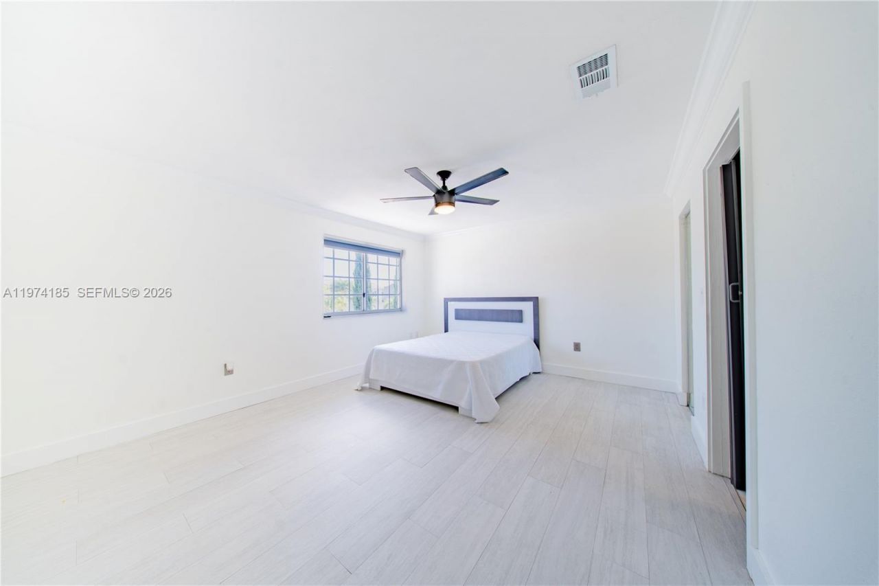 18004 SW 154th Ave , Miami, FL 33187 Photo