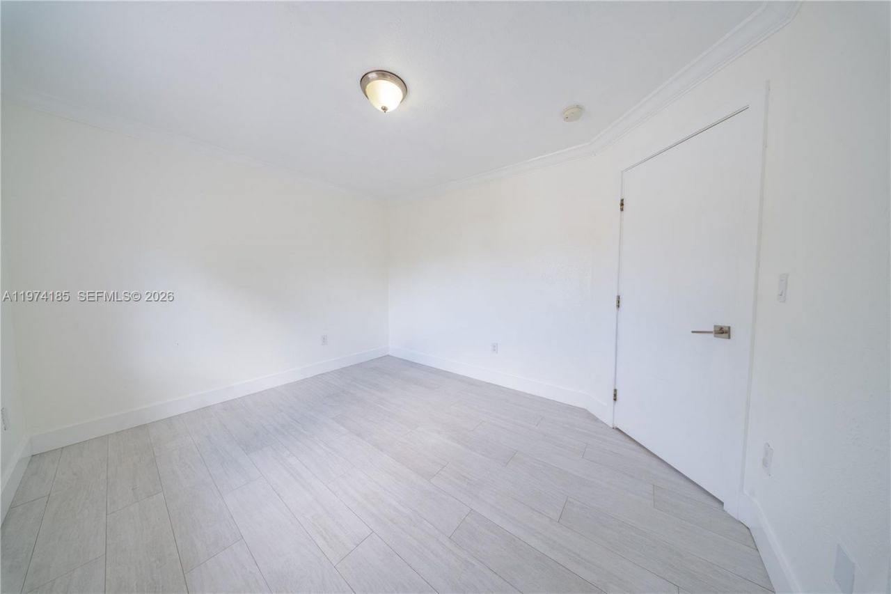 18004 SW 154th Ave , Miami, FL 33187 Photo