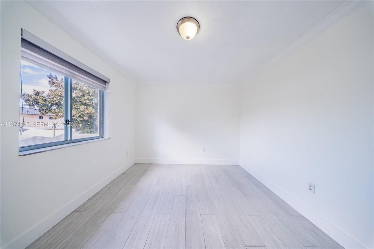 18004 SW 154th Ave , Miami, FL 33187 Photo