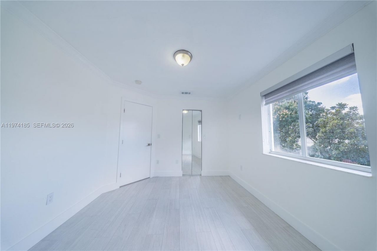 18004 SW 154th Ave , Miami, FL 33187 Photo