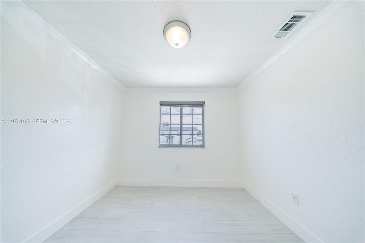 18004 SW 154th Ave , Miami, FL 33187 Photo