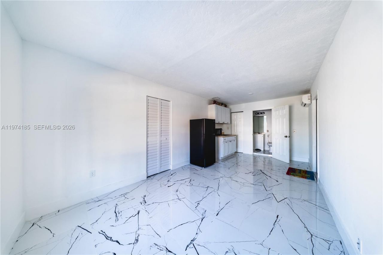 18004 SW 154th Ave , Miami, FL 33187 Photo