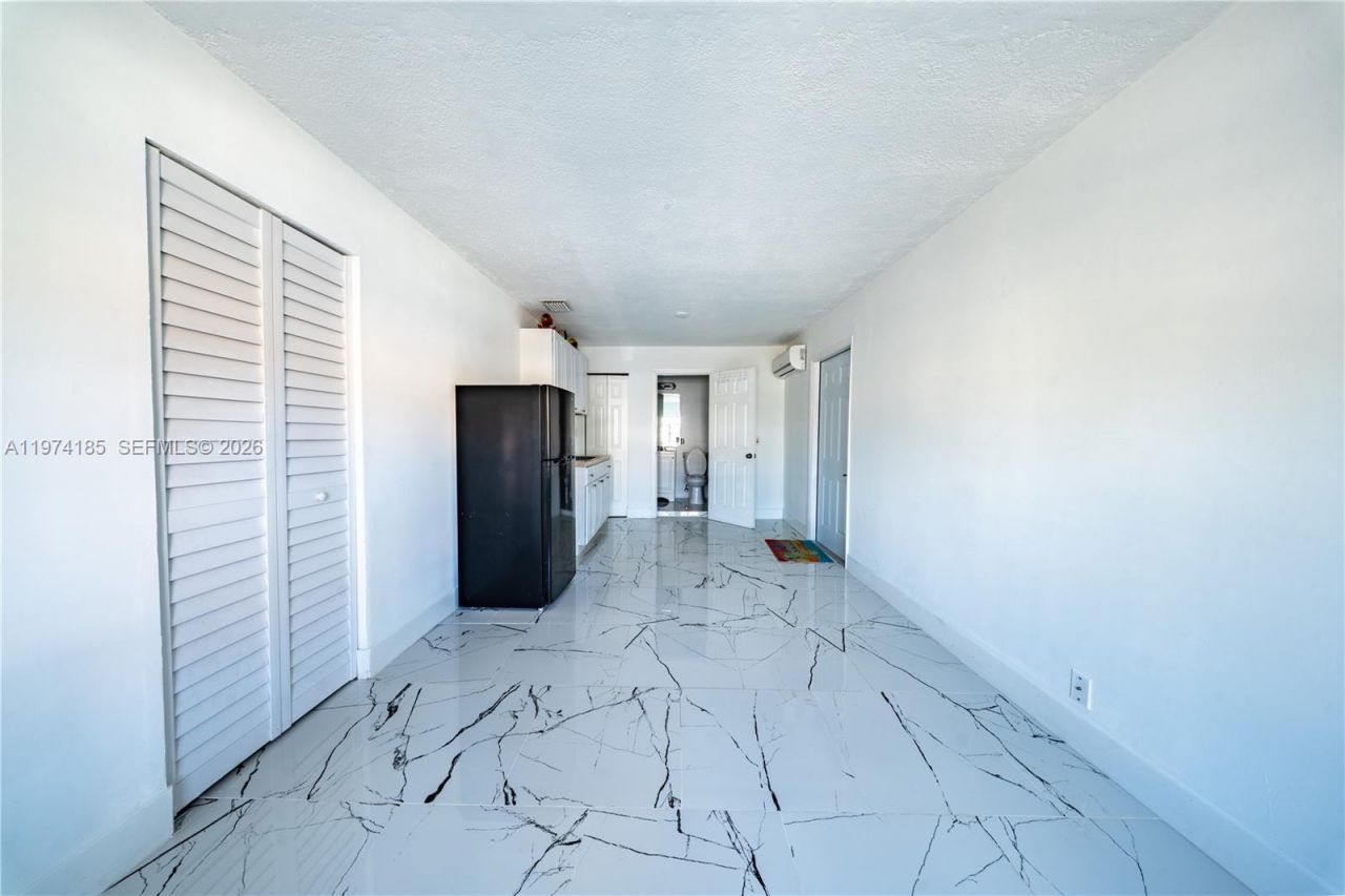 18004 SW 154th Ave , Miami, FL 33187 Photo