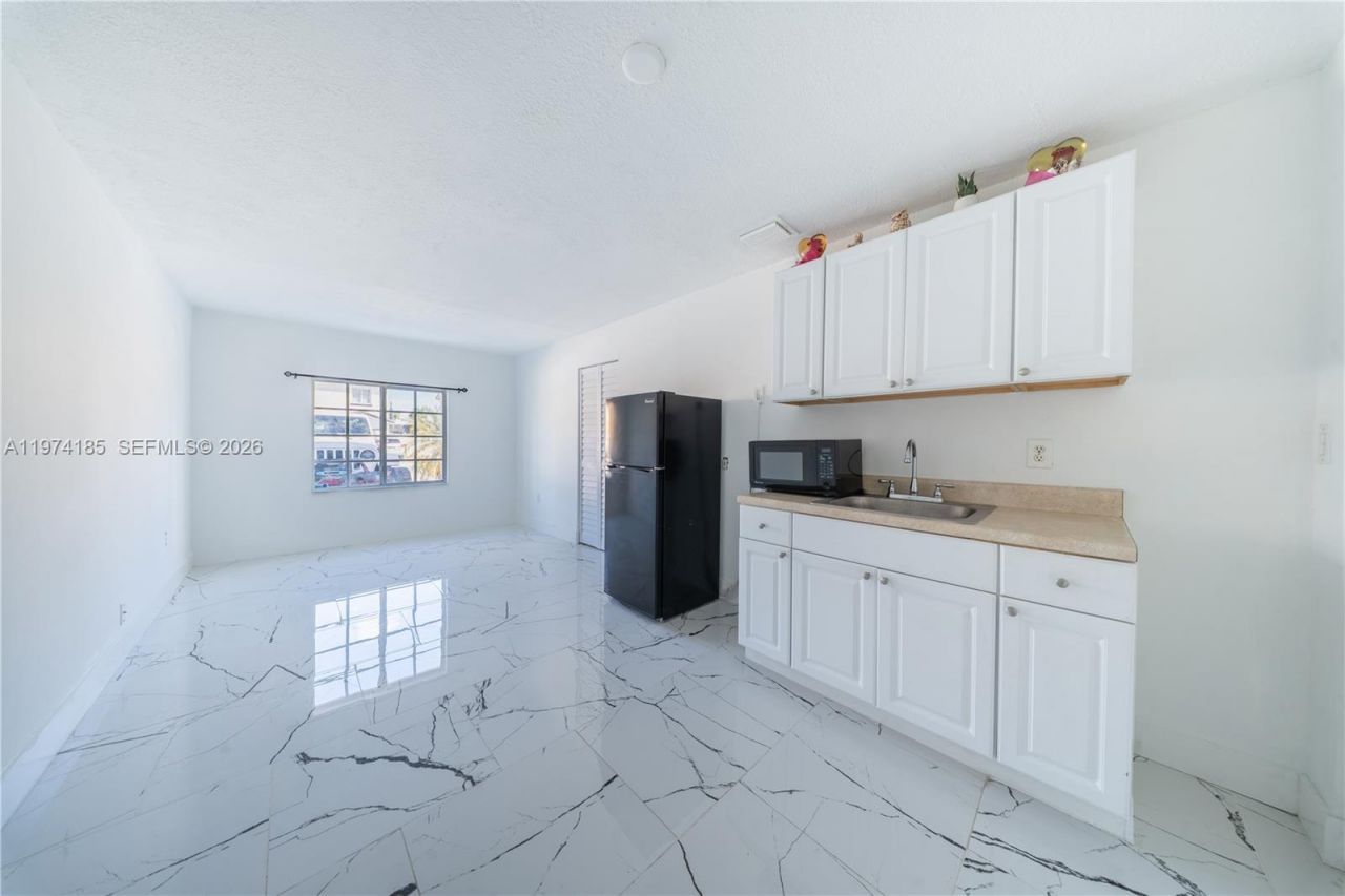 18004 SW 154th Ave , Miami, FL 33187 Photo