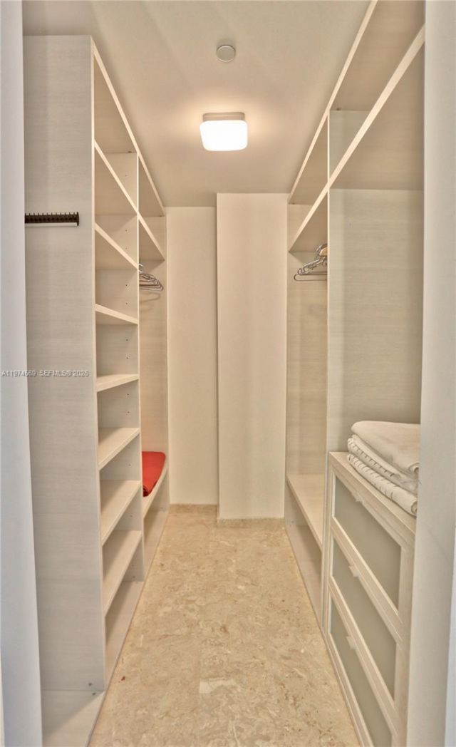 88 SW 7th St , Unit 3805, Miami, FL 33130 Photo