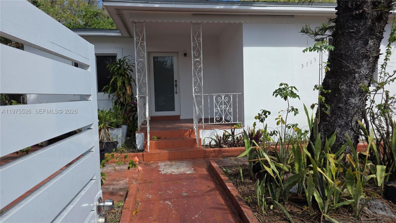 5715 NW 6th Ave, Miami, FL 33127 Photo