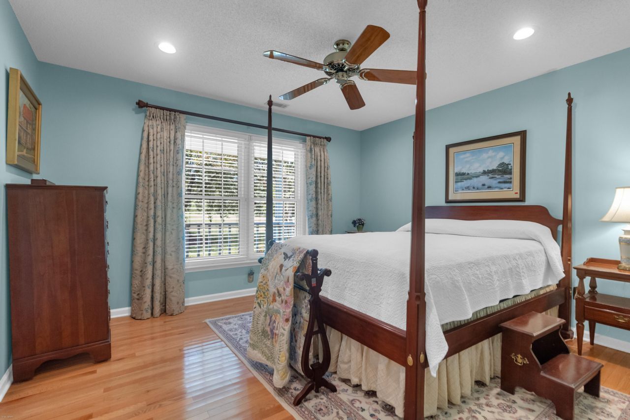 935 River Road Photo 14