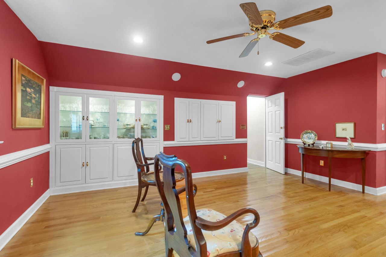 935 River Road Photo 20