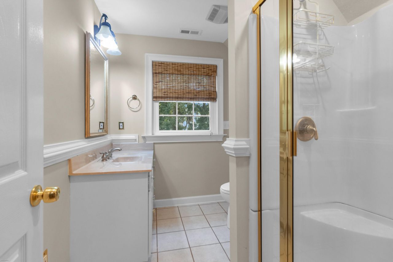 935 River Road Photo 21