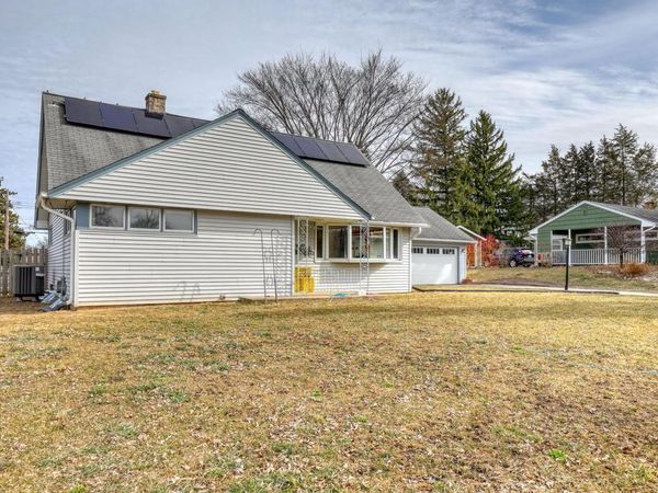 3010 Cottonwood COURT, Brookfield, WI 53005