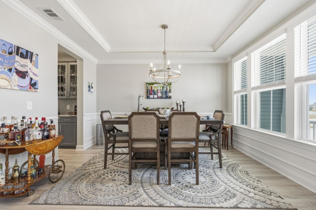 440 Mikita Dr. Photo 18