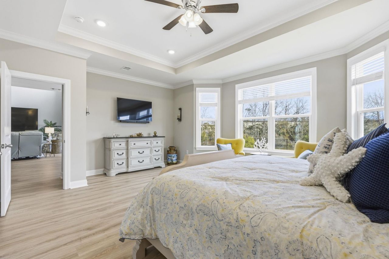 440 Mikita Dr. Photo 24