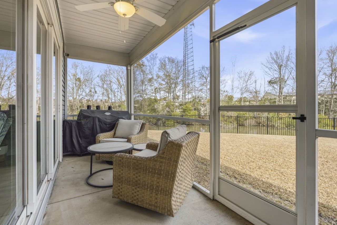 440 Mikita Dr. Photo 41