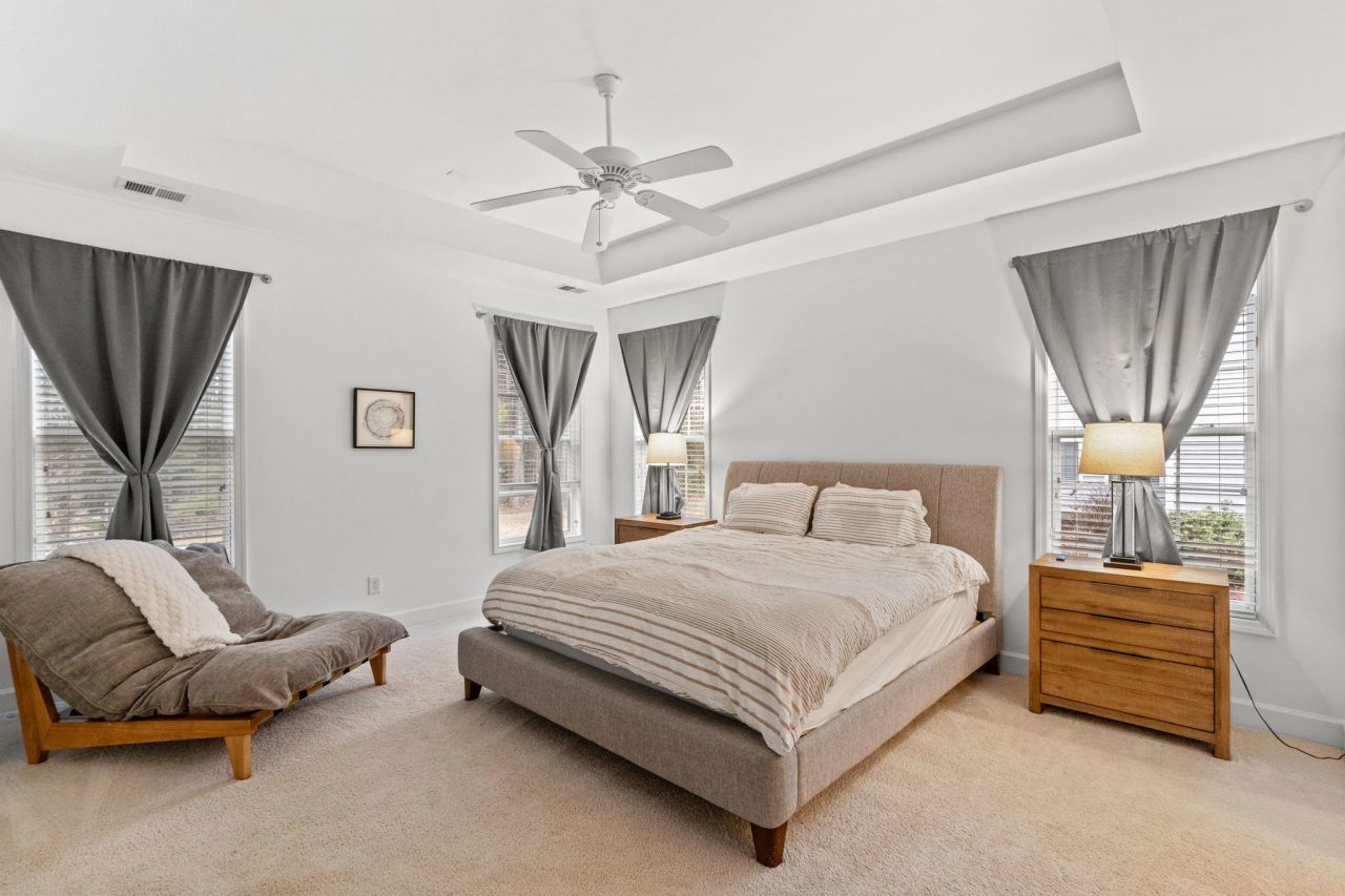 2450 Windmill Way Photo 14