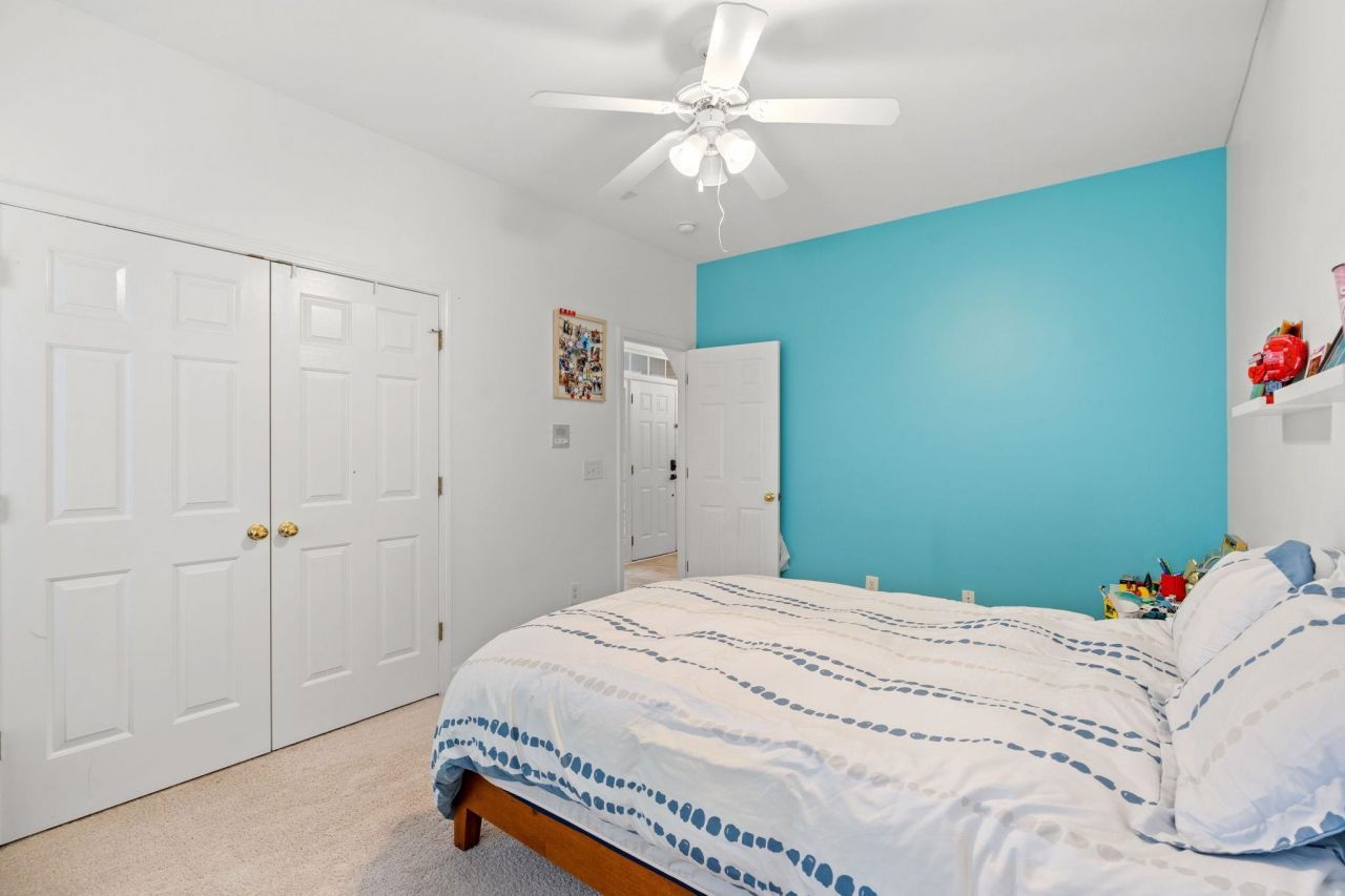 2450 Windmill Way Photo 24