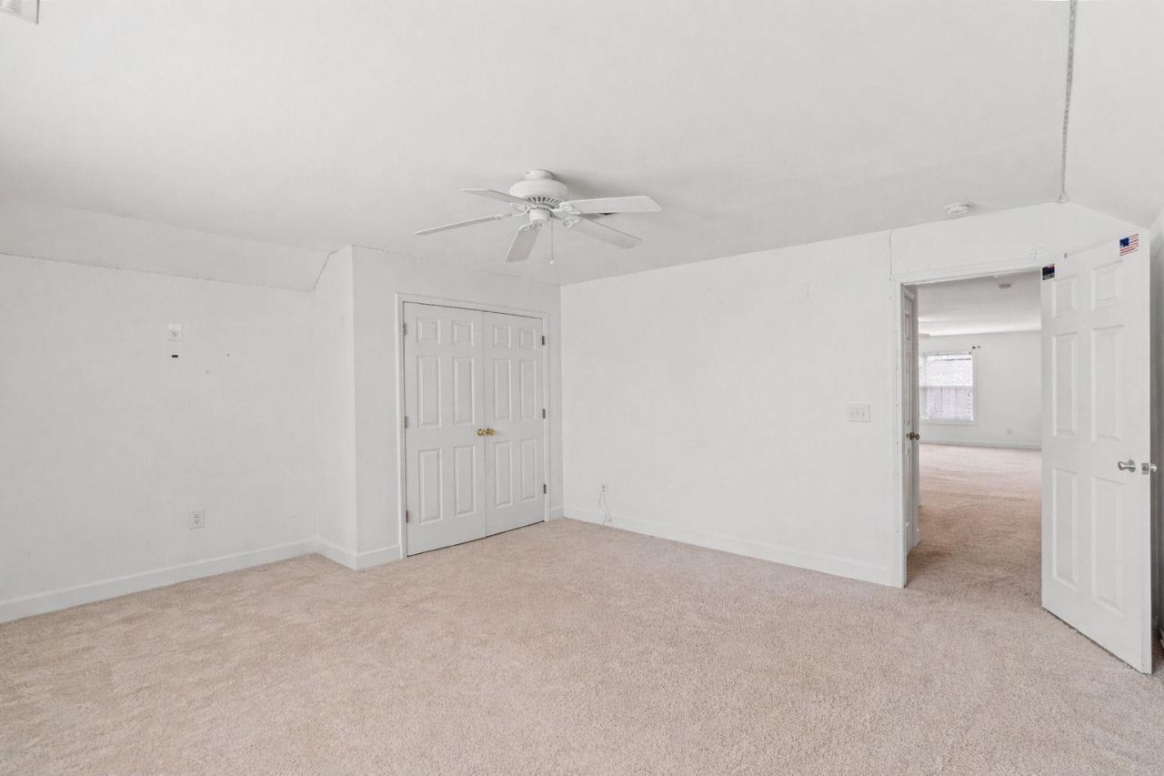 2450 Windmill Way Photo 28