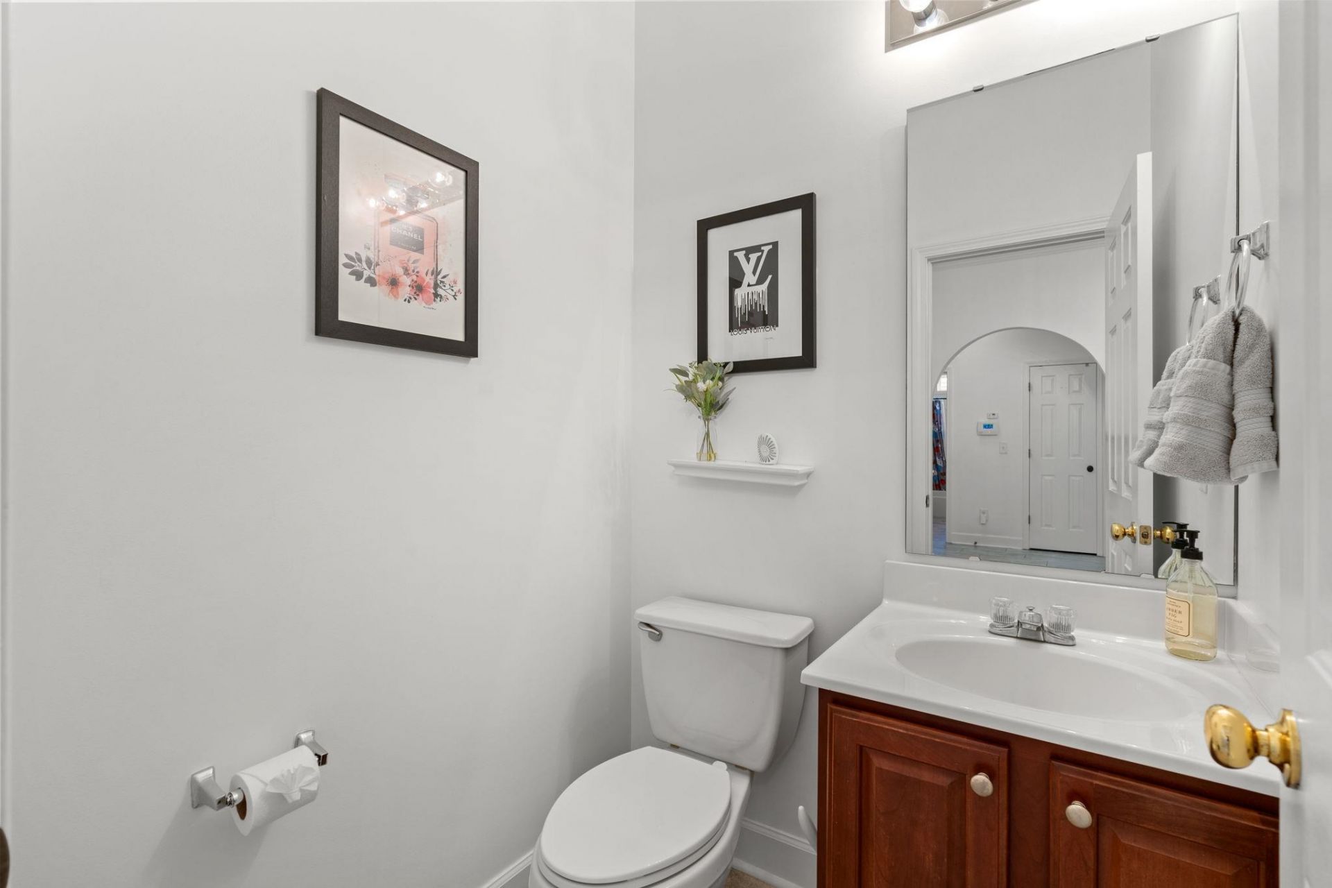 2450 Windmill Way Photo 34