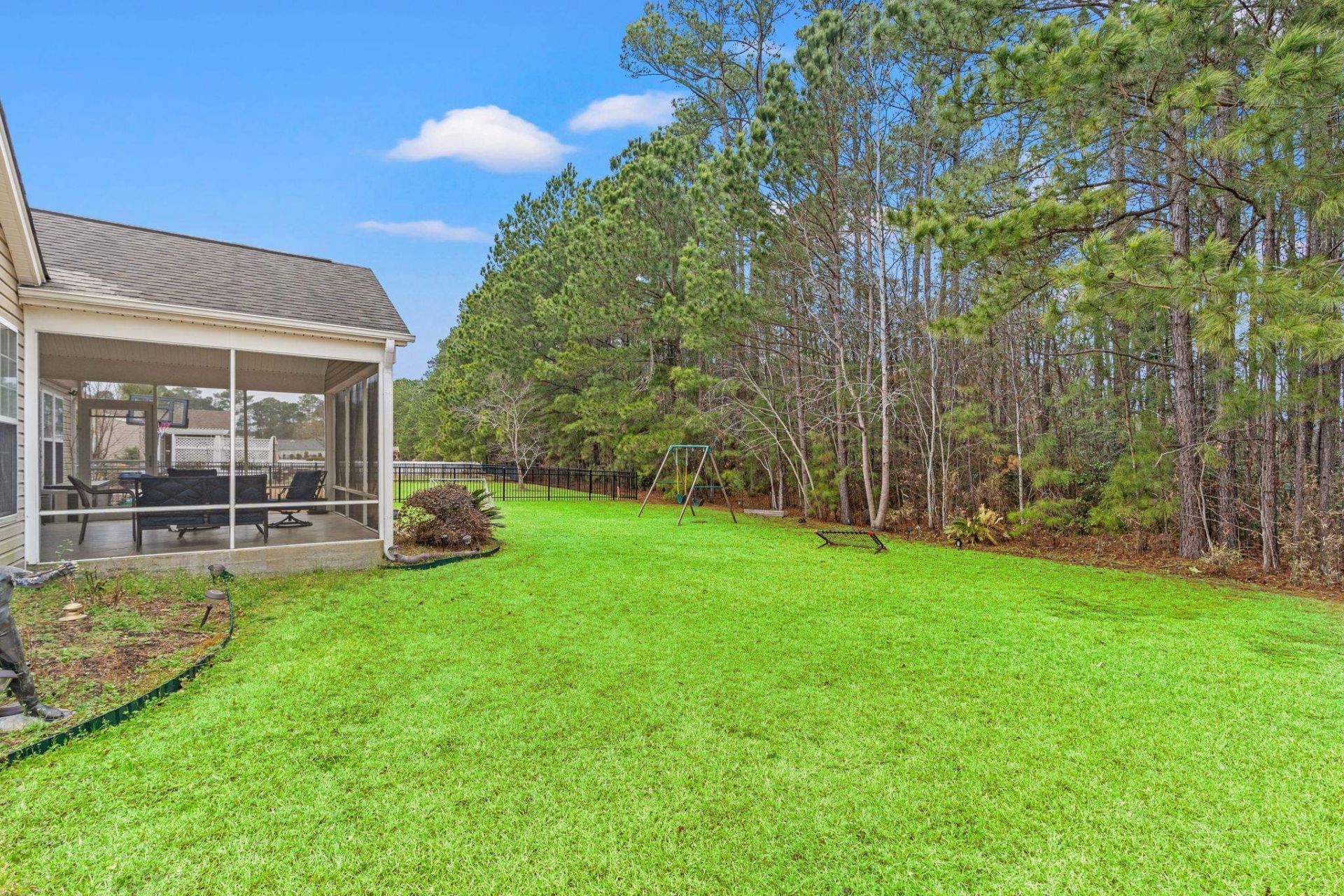 2450 Windmill Way Photo 37