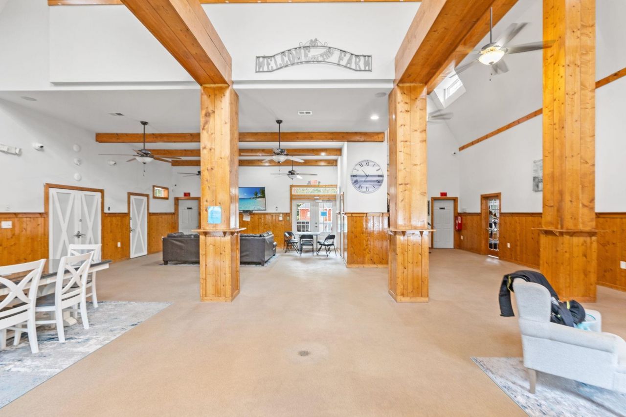 2450 Windmill Way  Photo 44