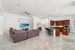 2450 Windmill Way photo 4