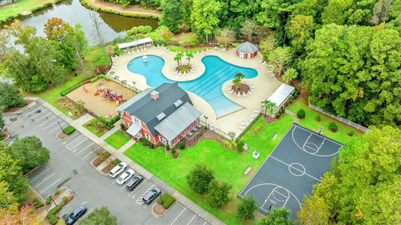 2450 Windmill Way  Photo 59