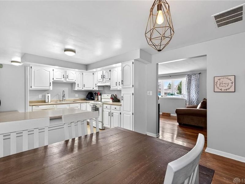 60 Rosewood Drive, Springboro, OH 45066 Photo 18