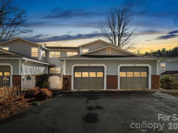 84 Lakeview Court, Brevard, NC 28712