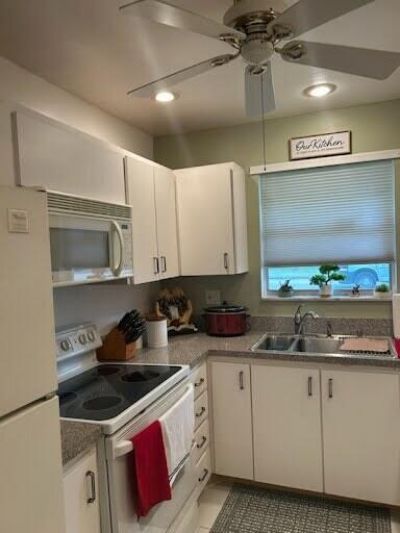 201 Country Lane, Unit B, Boynton Beach, FL 33435 Photo