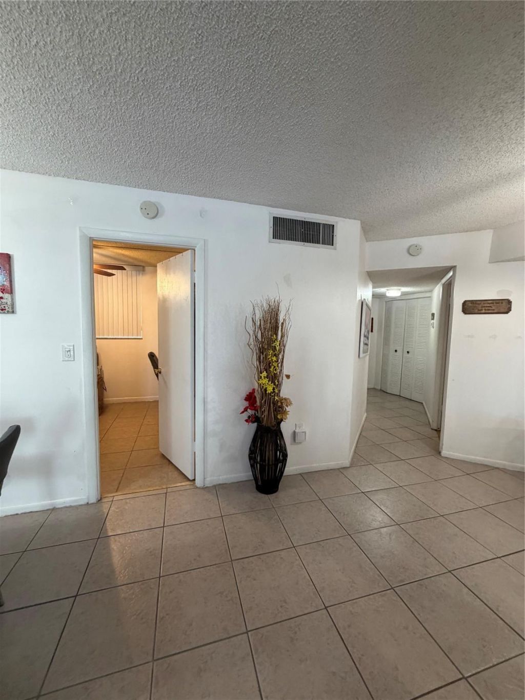 9330 Lime Bay Boulevard, Unit 208, Tamarac, FL 33321 Photo