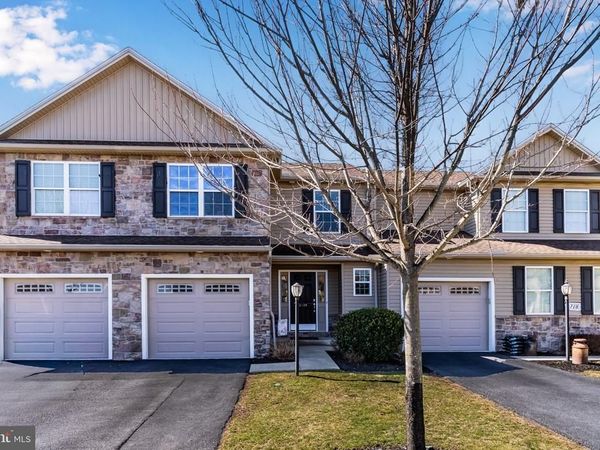 2714 BUR COURT, HARRISBURG, PA 17112