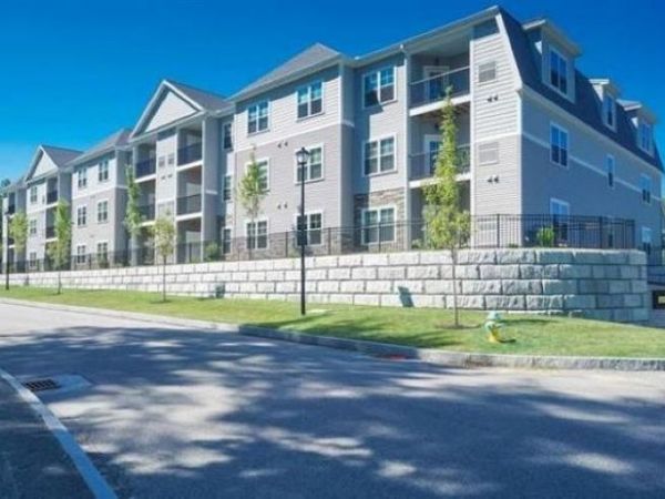 3 Furnival Road, Unit 213, Nashua, NH 03064
