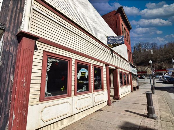 214 center Street, Oil City, PA 16301