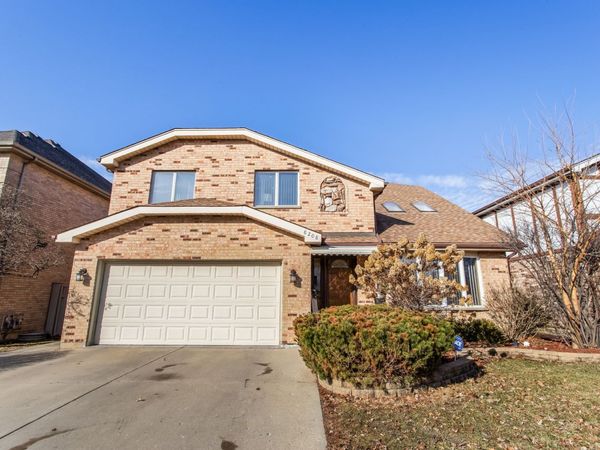 8208 W Park Avenue , Niles, IL 60714