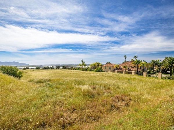 1009 Corte Barroso, Camarillo, CA 93010