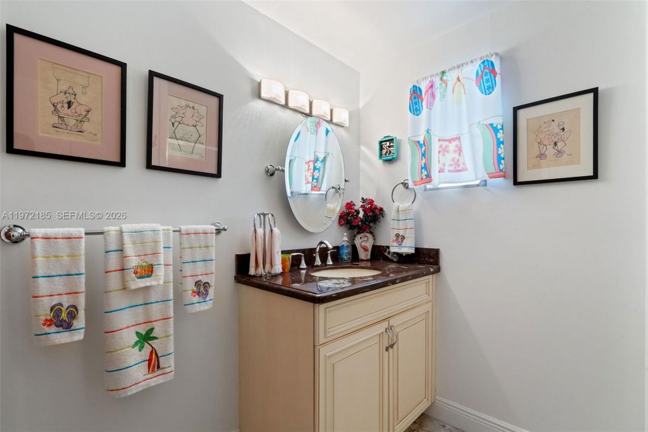 246 Lower Matecumbe Rd, Key Largo, FL 33037 Photo