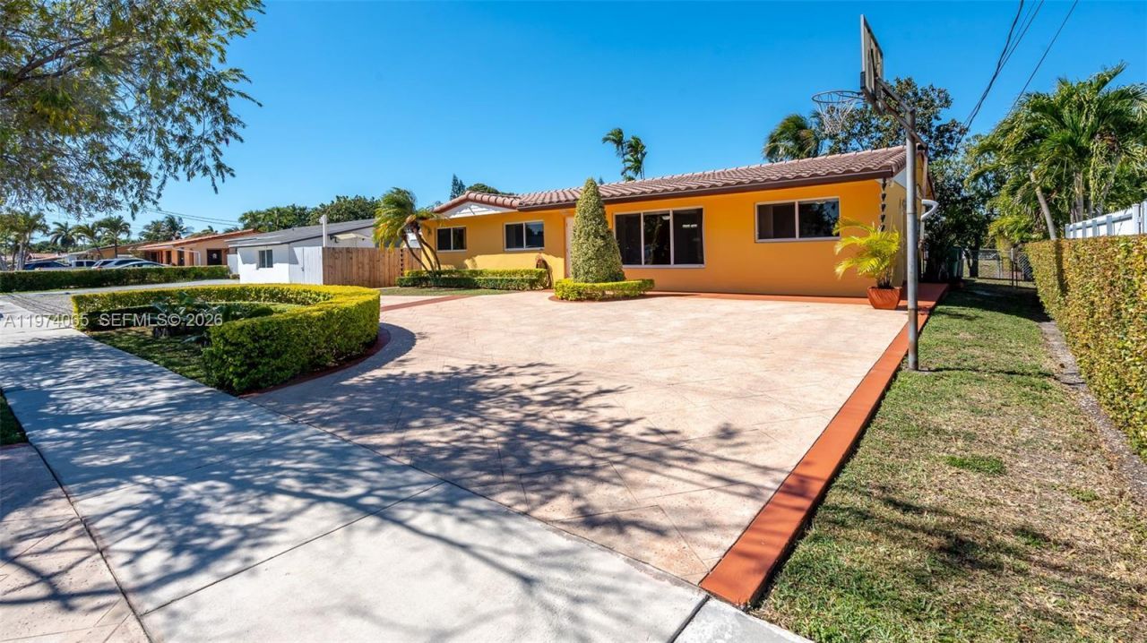 4600 SW 104th Ave, Miami, FL 33165 Photo