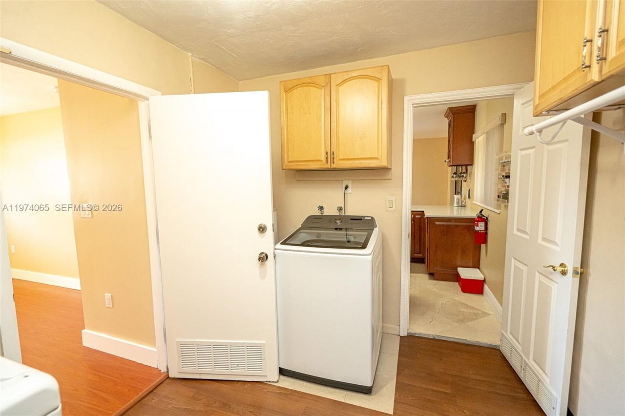 4600 SW 104th Ave, Miami, FL 33165 Photo