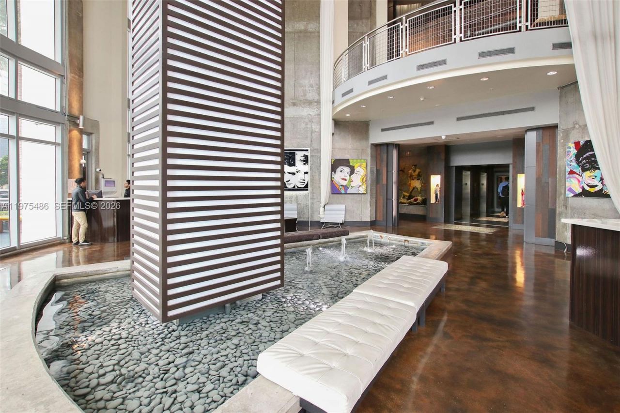 690 SW 1st Ct , Unit 2730, Miami, FL 33130 Photo