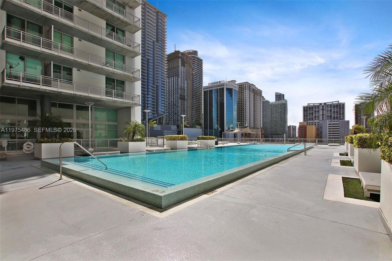 690 SW 1st Ct , Unit 2730, Miami, FL 33130 Photo