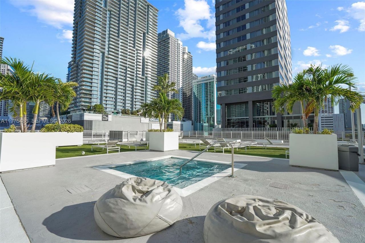 690 SW 1st Ct , Unit 2730, Miami, FL 33130 Photo