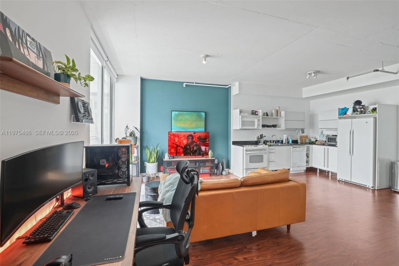 690 SW 1st Ct , Unit 2730, Miami, FL 33130 Photo