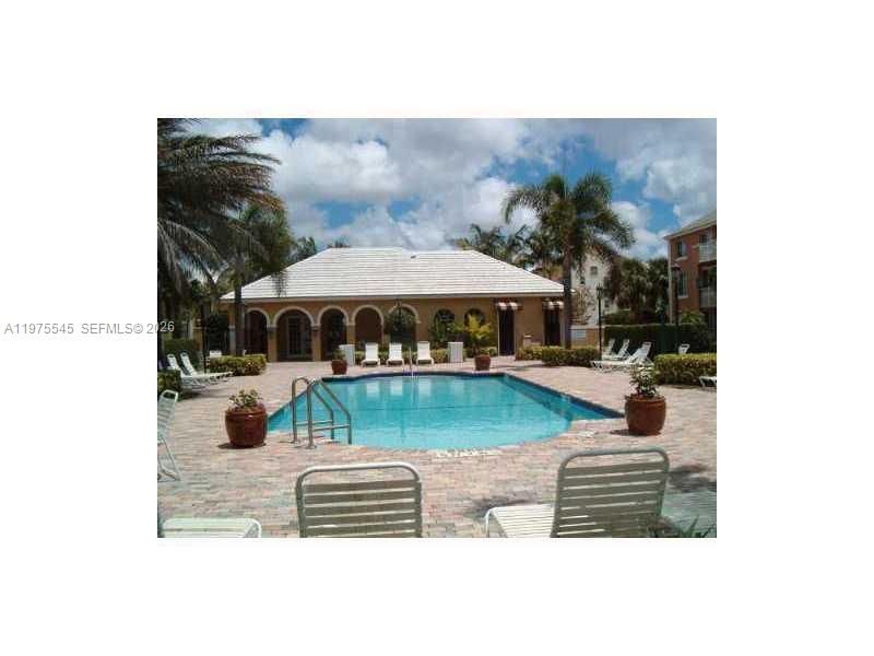 711 SW 111th Way , Unit 301, Pembroke Pines, FL 33025 Photo