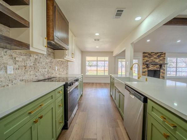 415 Dow Ross Boulevard, Duncanville, TX 75116